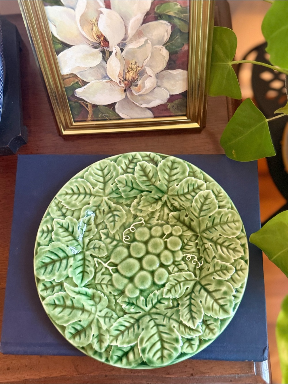 Bordallo Pinheiro Green Leaf Relief Ceramic Grape Plate